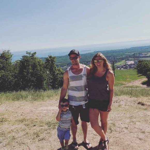 Meet your Posher, Carrie - Picture 1 of 1